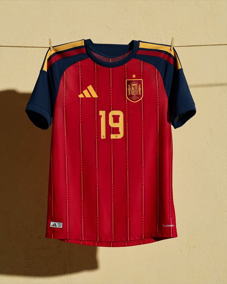 Spain Essential World Cup Jersey